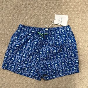 Roller Rabbit White and Cream Tag